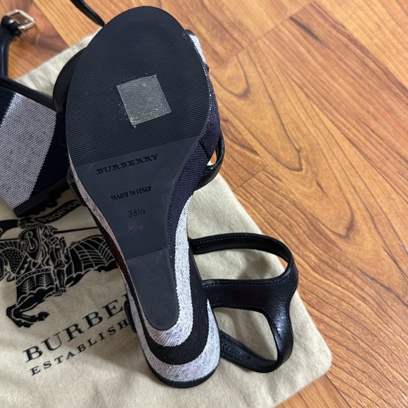 Burberry Canvas Check Leather Wedges - Size 38 1/2 - Picture 5 of 9